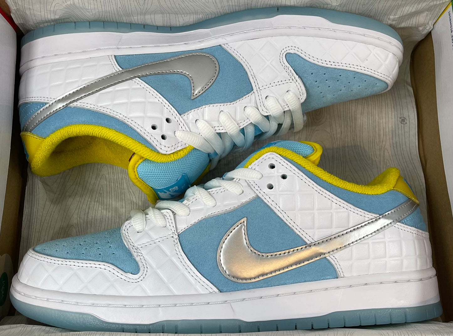 Nike SB Dunk Low “FTC Lagoon Pulse”