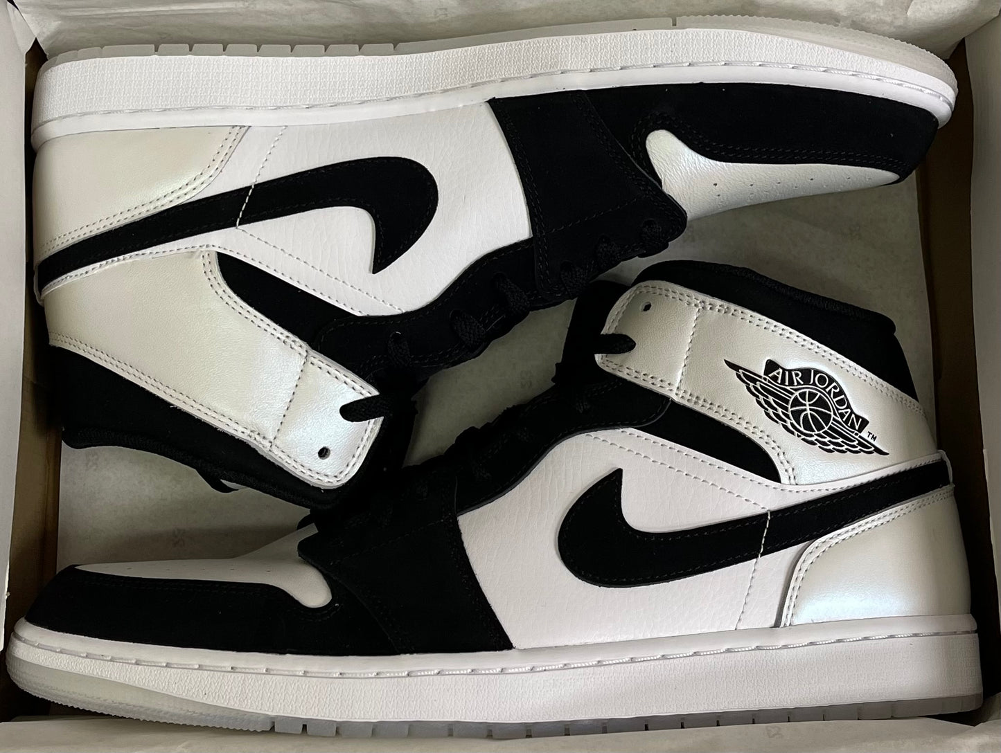 Air Jordan 1 Mid “Diamond Shorts”