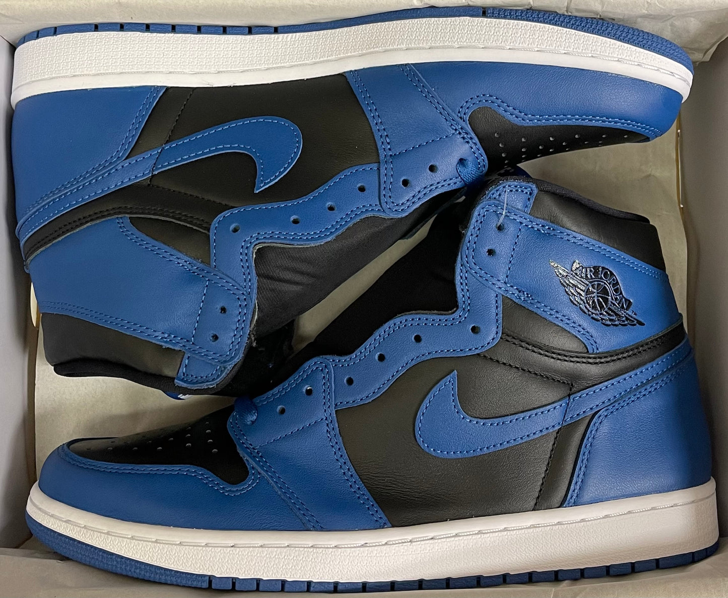 Air Jordan 1 Retro High OG “Dark Marina Blue”