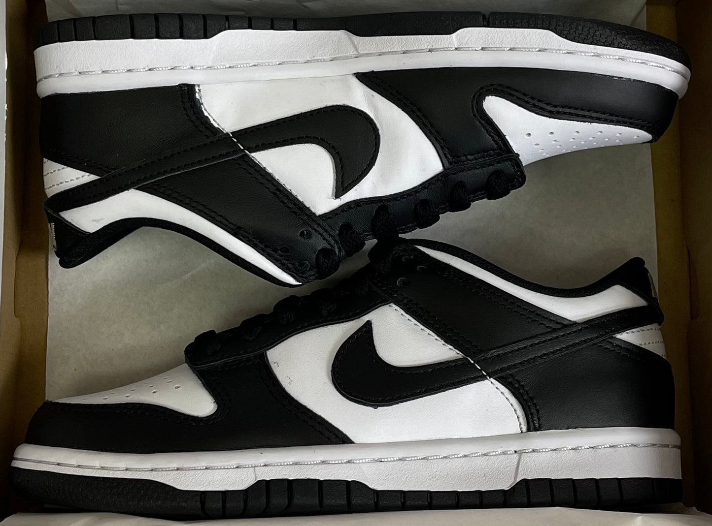 Nike Dunk Low Retro “Panda”