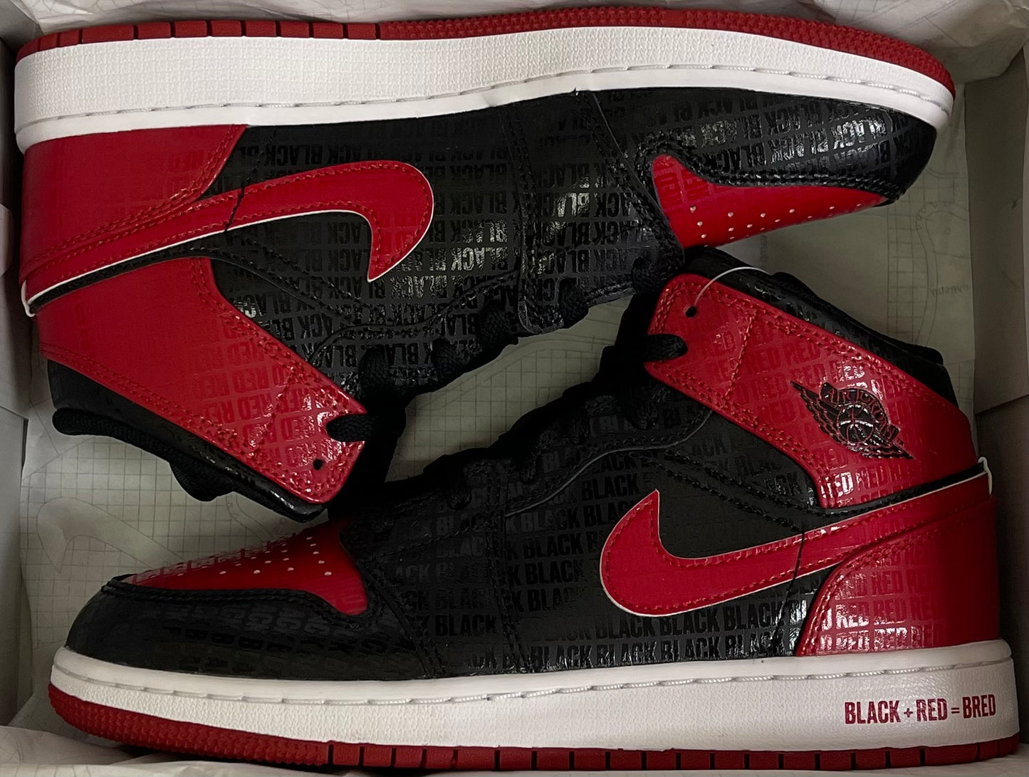 Air Jordan 1 Mid "Bred Text"