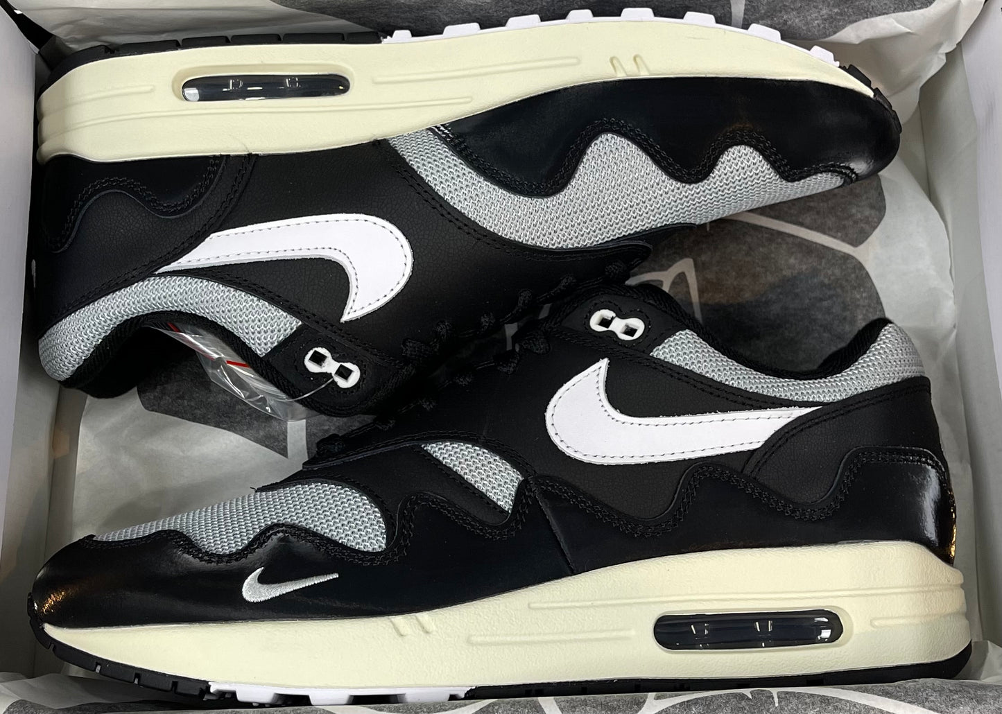 Nike Air Max 1 X Patta Waves "Black White" (Special Box With Bracelet)