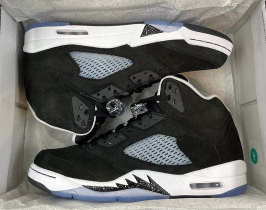 Air Jordan 5 Retro “Moonlight” (Oreo)